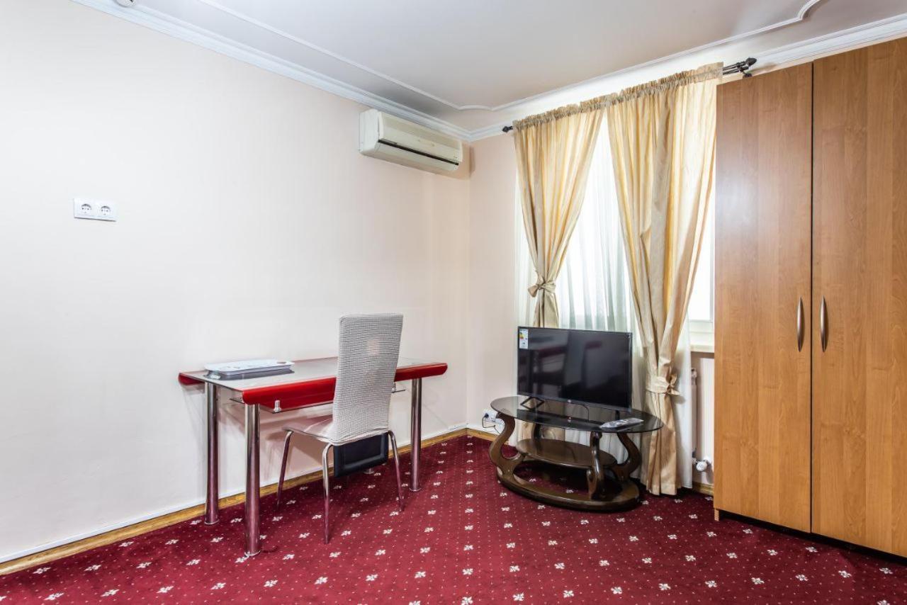 Star Rent Hotel Chisinau Ngoại thất bức ảnh