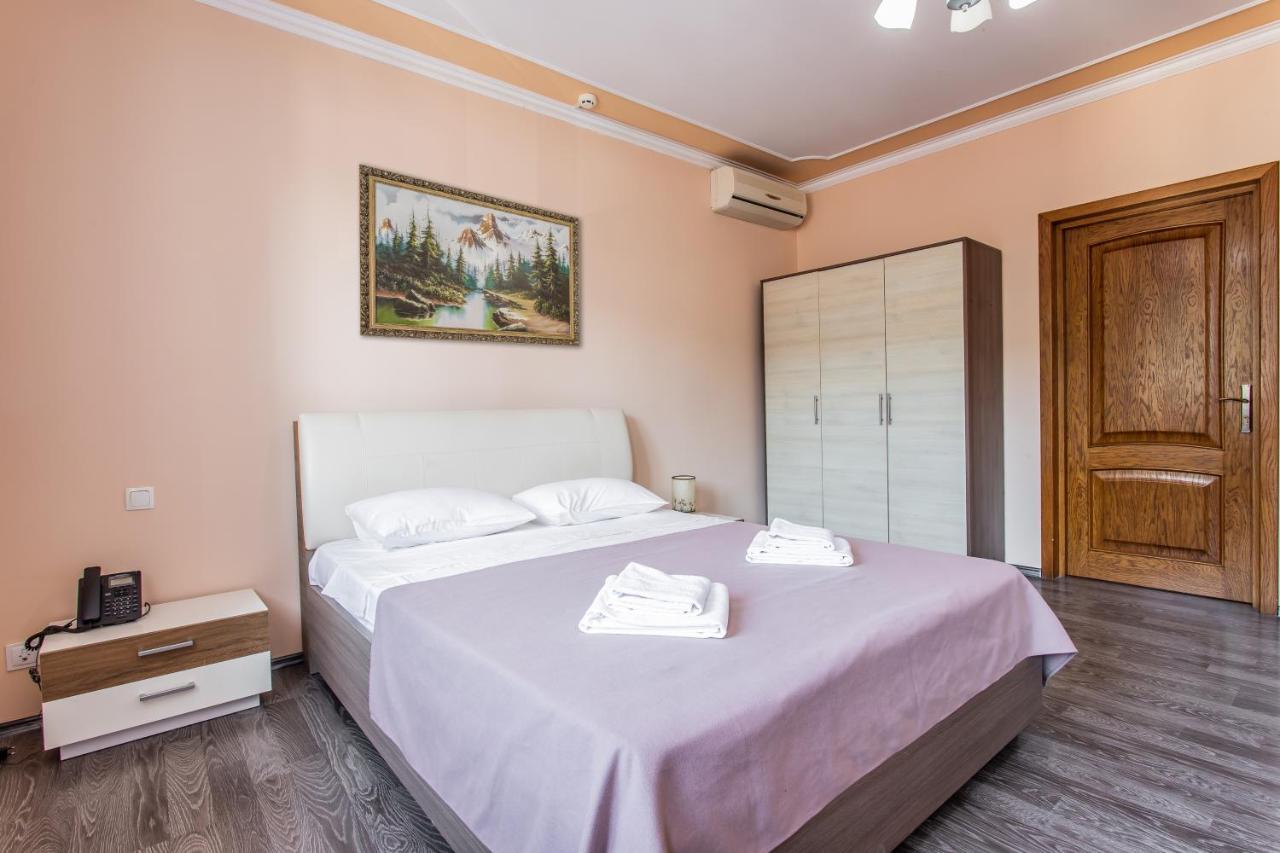 Star Rent Hotel Chisinau Ngoại thất bức ảnh