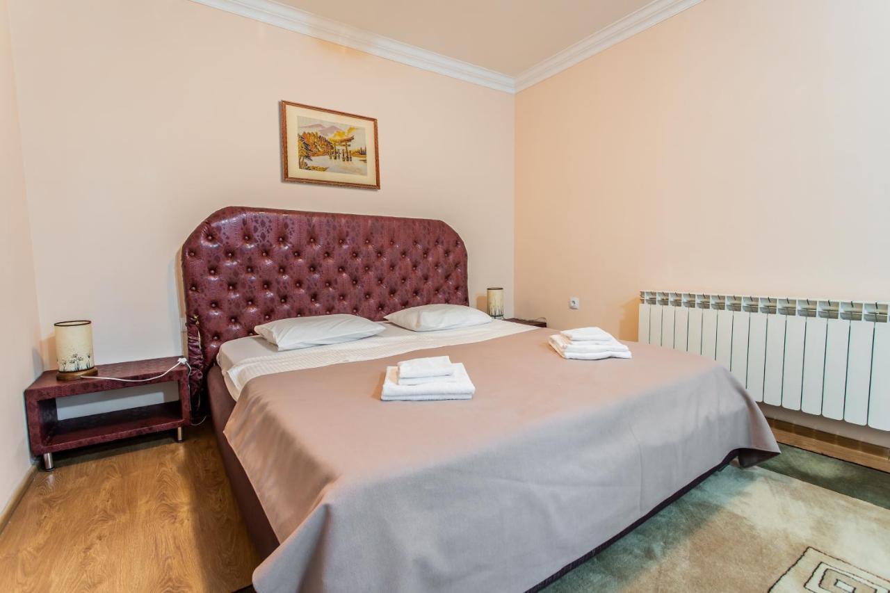 Star Rent Hotel Chisinau Ngoại thất bức ảnh