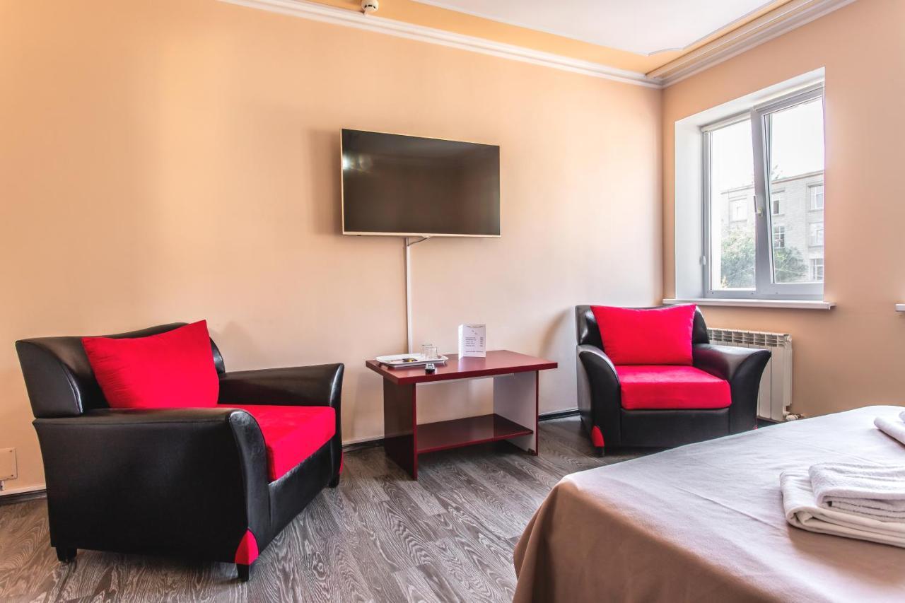 Star Rent Hotel Chisinau Ngoại thất bức ảnh
