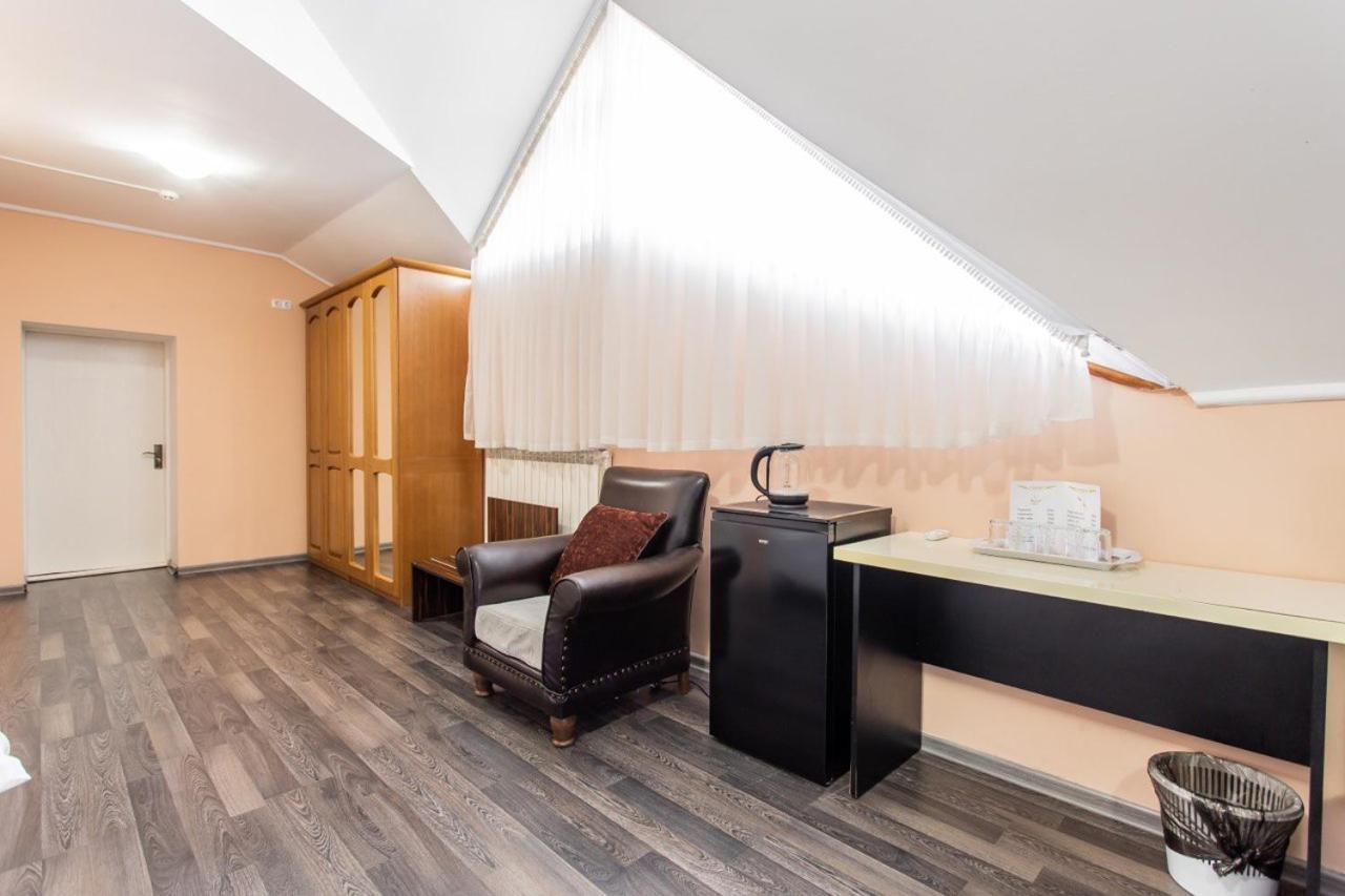 Star Rent Hotel Chisinau Ngoại thất bức ảnh